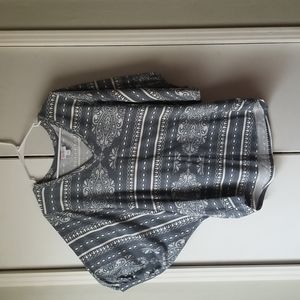 New lularoe renee washed never worn. Large gray blue